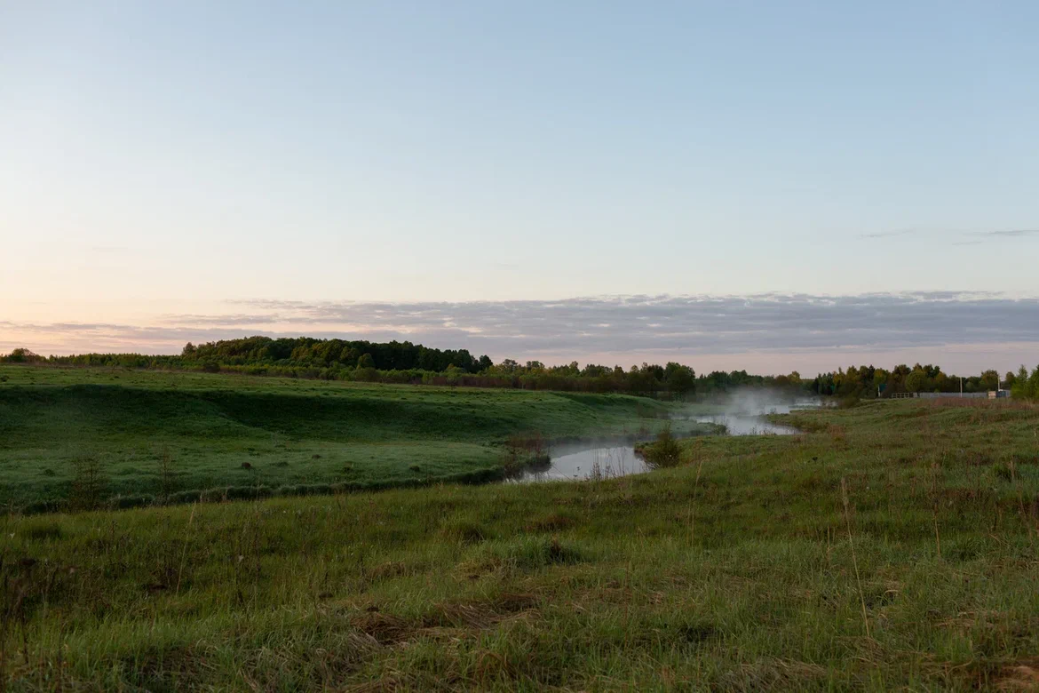 Река Вашанка — утренний туман над водой